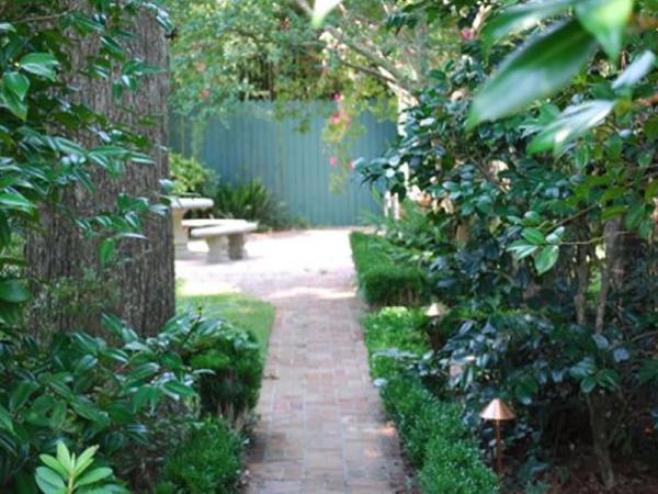 Charleston Plantworks LLC