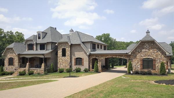ABC Roofing & Exteriors