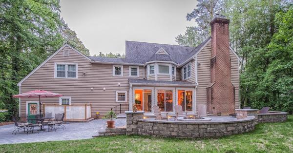 Commonwealth Curb Appeal
