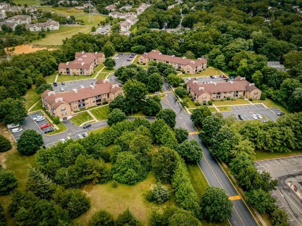 Briar Knoll Apartments