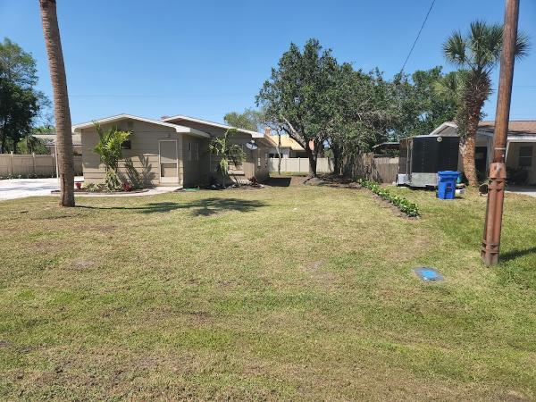 Lambar Landscape and Lawn Llc