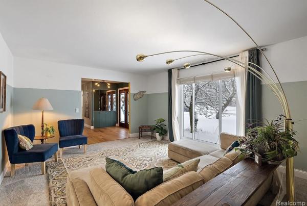 Roaring Flooring