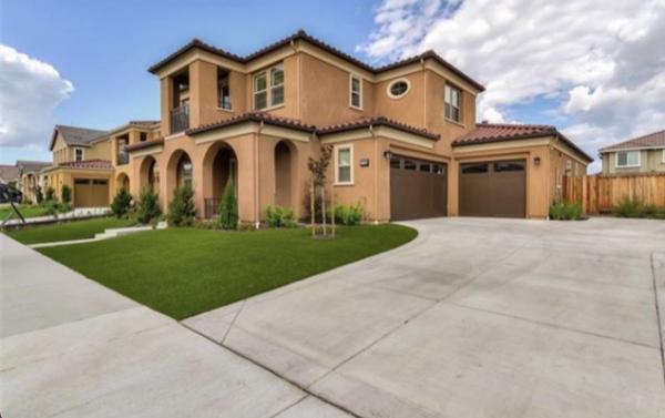 Elizabeth Partida Realtor