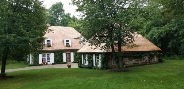 Shakes Roofing & Siding