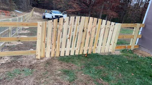 Fuentes Fence Company LLC