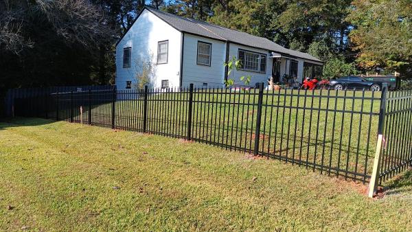 Fuentes Fence Company LLC