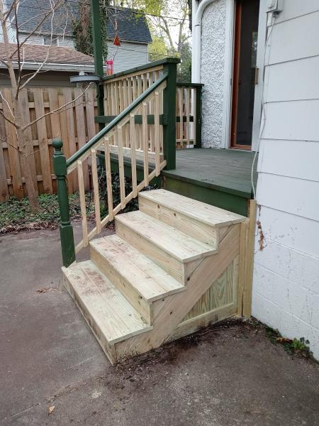 Eddie's Custom Cabinets