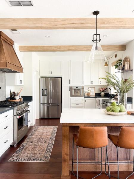 Molly Erin Designs Inc.