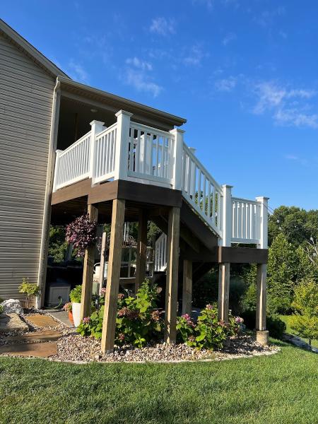 J & J Decking LLC