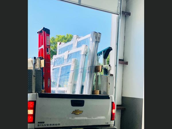 Leo's Windows LLC