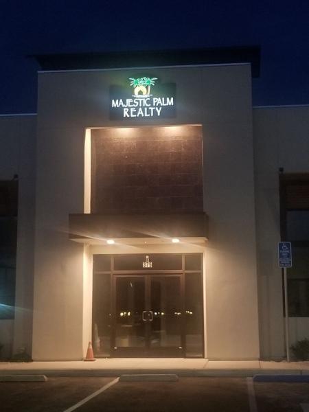 Majestic Palm Realty