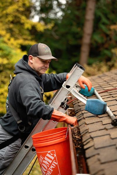 R'n'd Window & Gutter Cleaning