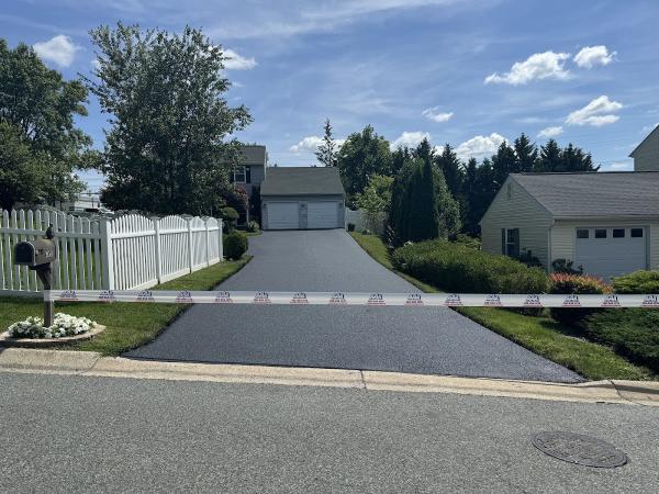 AAA Paving & Sealcoating LLC