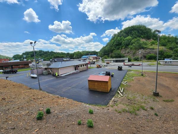AAA Paving & Sealcoating LLC