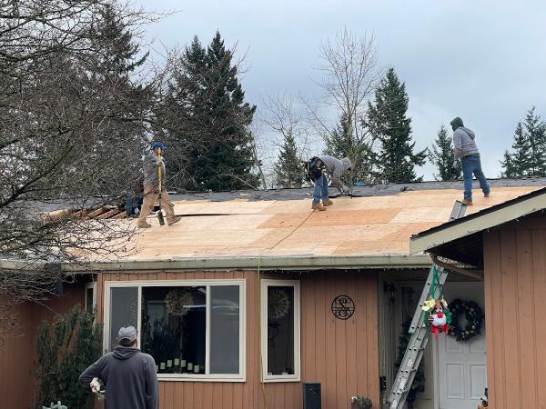 Bruce's Roofing LLC