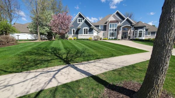 River Valley Lawn & Snow
