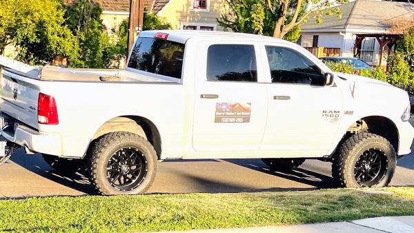 Navarro's Hauling & Junk Removal