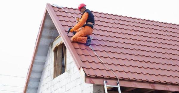 Eau Claire Roofer