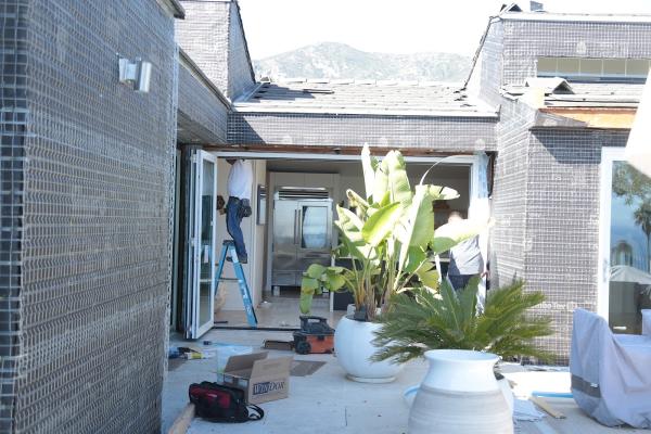 California Deluxe Windows