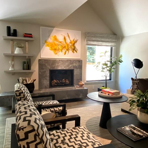 Art In Hand Installer Services