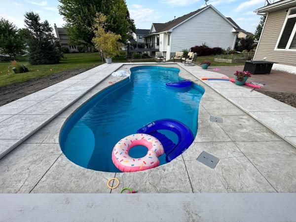Juarez Excavating & Fiberglass Pools