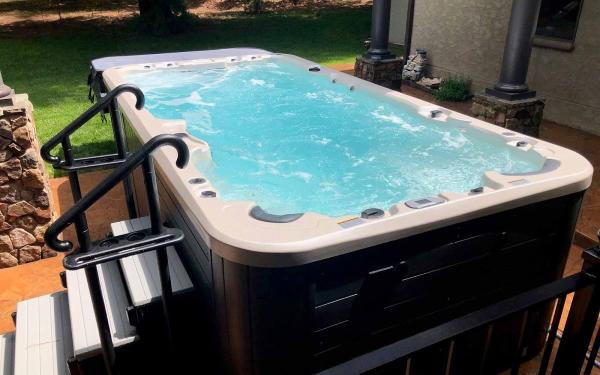 Hydra Hot Tubs & Pools