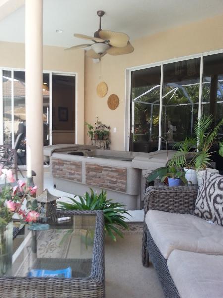 Hydra Hot Tubs & Pools