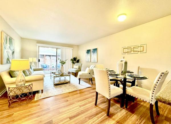 Bay Smart Staging