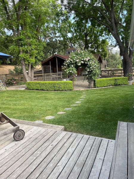 J W's Landscaping and Gardening Services
