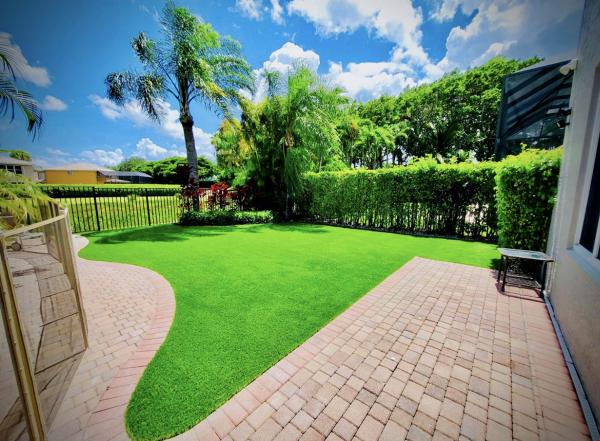 Turf Girl LLC