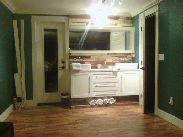 Urban Kitchen & Bath