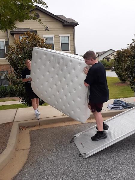Friendly Helpers Moving Labor LLC