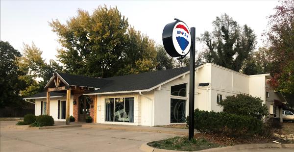 Re/Max Elite Real Estate Group