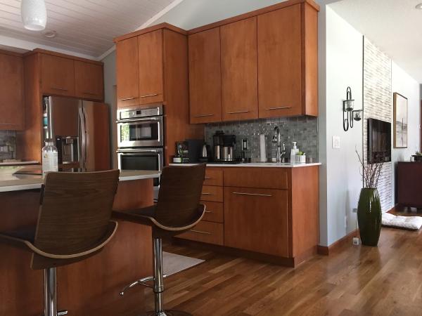 Soto's Custom Cabinets