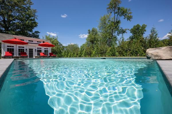 Everclear Pools & Spas