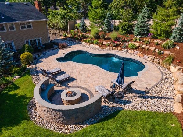 Everclear Pools & Spas