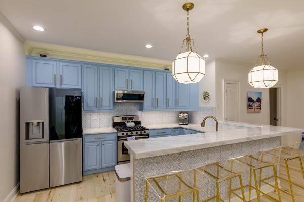 Creative Cabinets and Fine Finishes