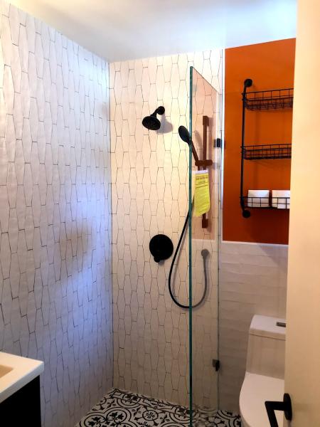 AAA Construction & Design