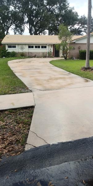 Kelly's Pressure Washing