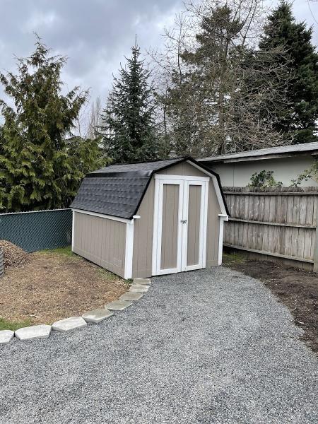 Krown Roofing and Homes LLC
