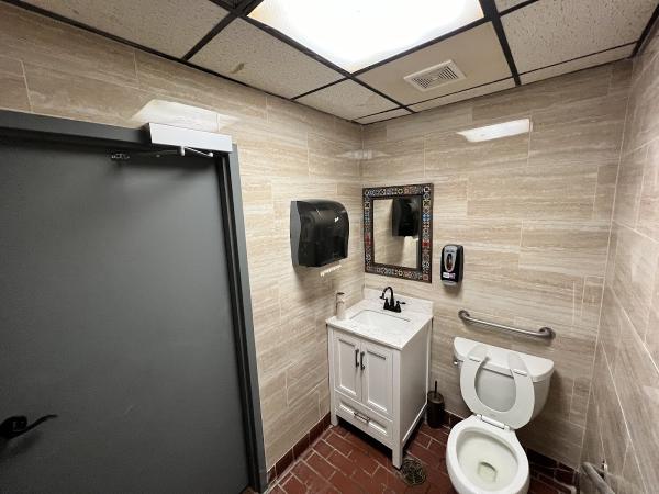 AM Construction & Renovation LLC