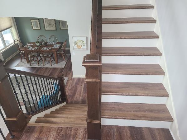 Richard's Carpet + Flooring
