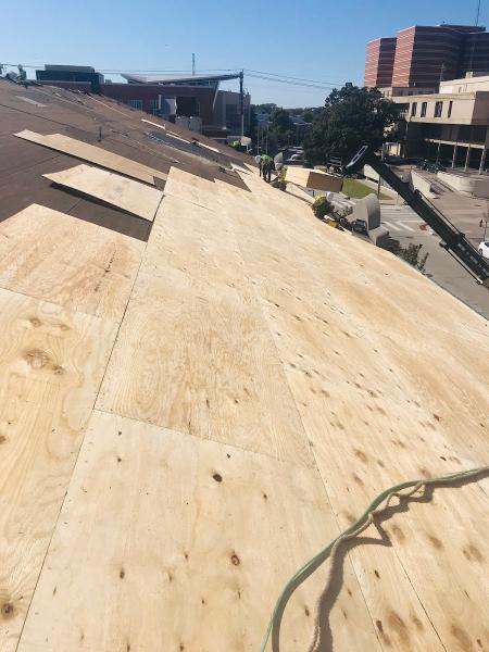 J&E Roofing LLC