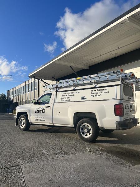 Vertex Property Maintenance