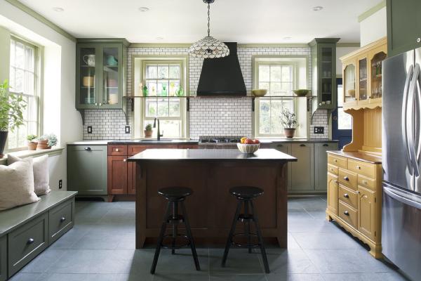 Living Home Construction
