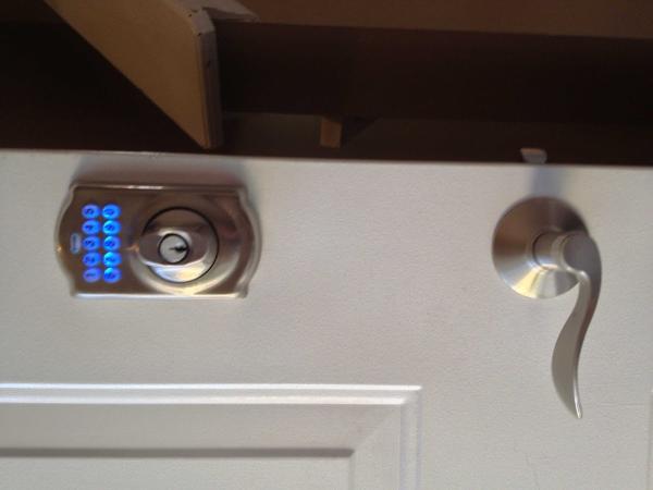Advance Lock Service