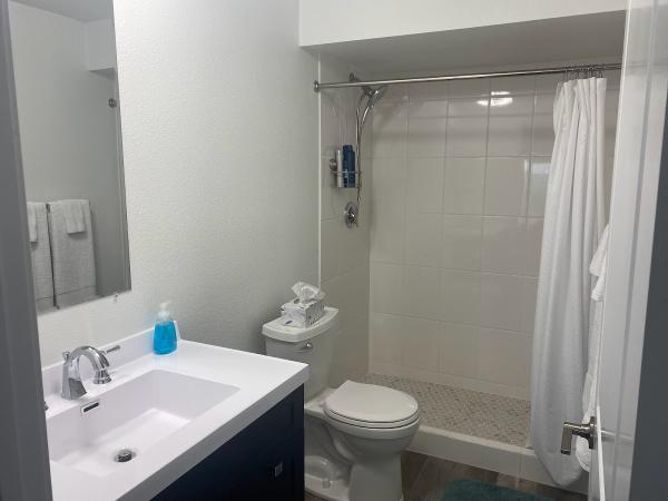 Creative Construction LLC