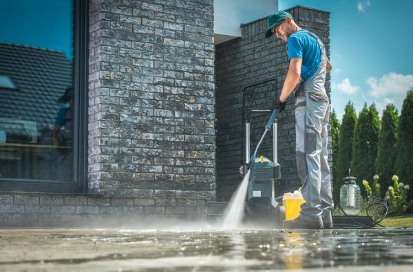 R Tovin Painting & Contractor