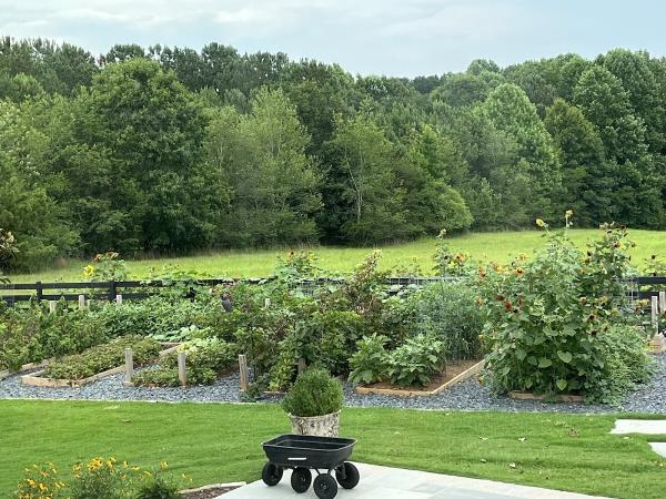 Earthscape Designs Inc