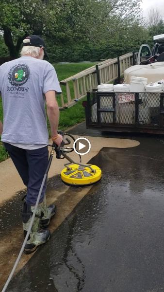 Waynick Pressure Washing & Roof Cleaning